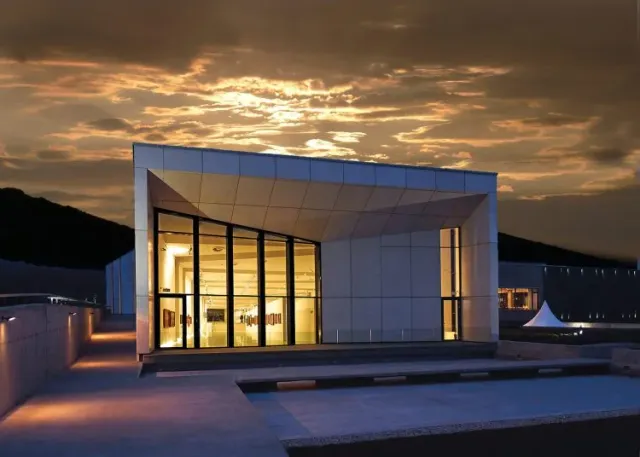 5. Elesko Zoya Museum scaled e1671116666909